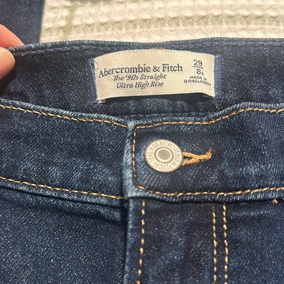 Abercrombie & Fitch Denim - Abercrombie & fitch 90’s straight Ulta high rise 29 regular